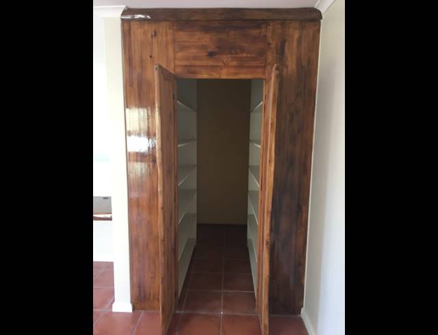 0.5 BEDROOM APARTMENT TO LET IN LA COLLINE